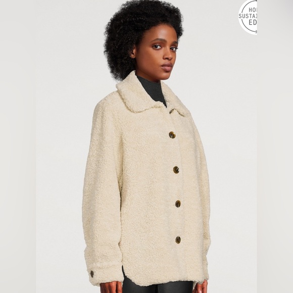 Samsøe Samsøe “Aylin” Jacket
Cream Sherpa teddy - Picture 2 of 8